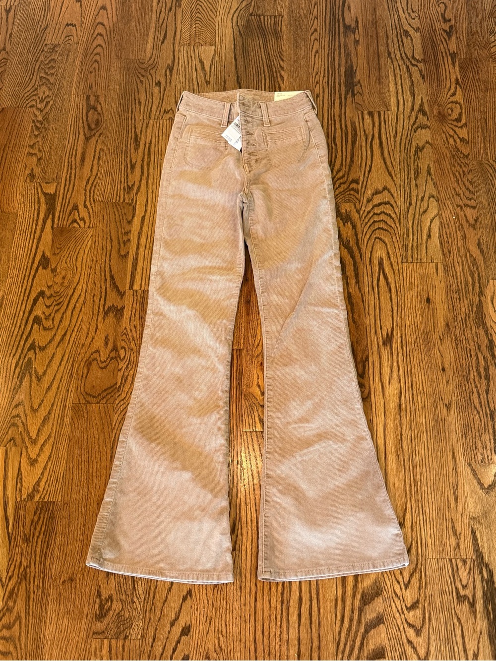 Women’s Flare Jeans in Light Beige